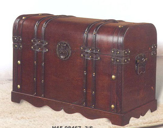 Antique Wooden Box (H15-08467)