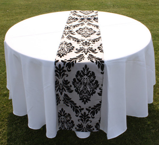 White Table Cloth with Flocking Damask Table Runner