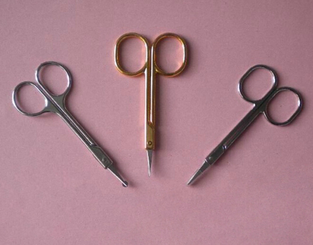 2015 New Design Curved Nail Scissor