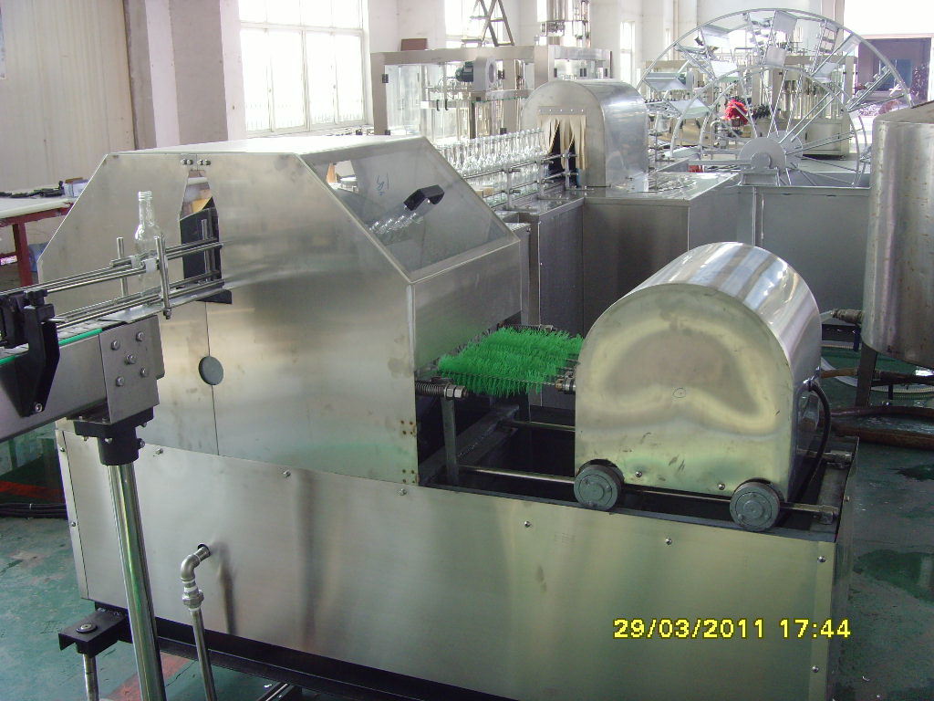 2000-4000bph Recycled Glass Bottle Washing Machine Automatic