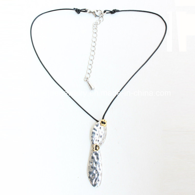 Necklaces for Women Round Designer Pendant Jewelry