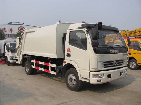 Dongfeng 6m3 Garbage Truck