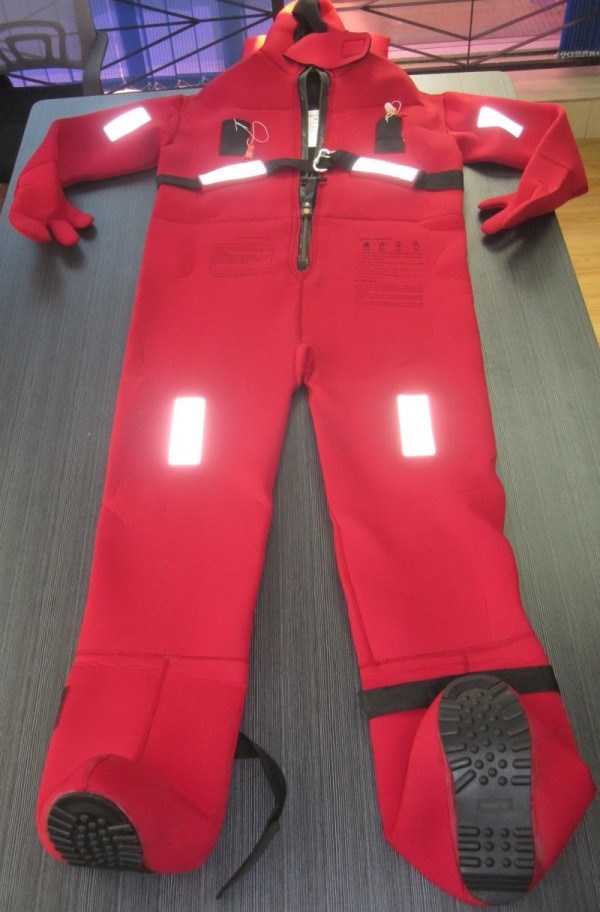 Buoyancy 150n Thermal Insulation Immersion Suit for Lifesaving
