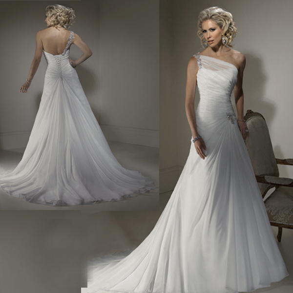 Elegant Wedding Dress (111020)