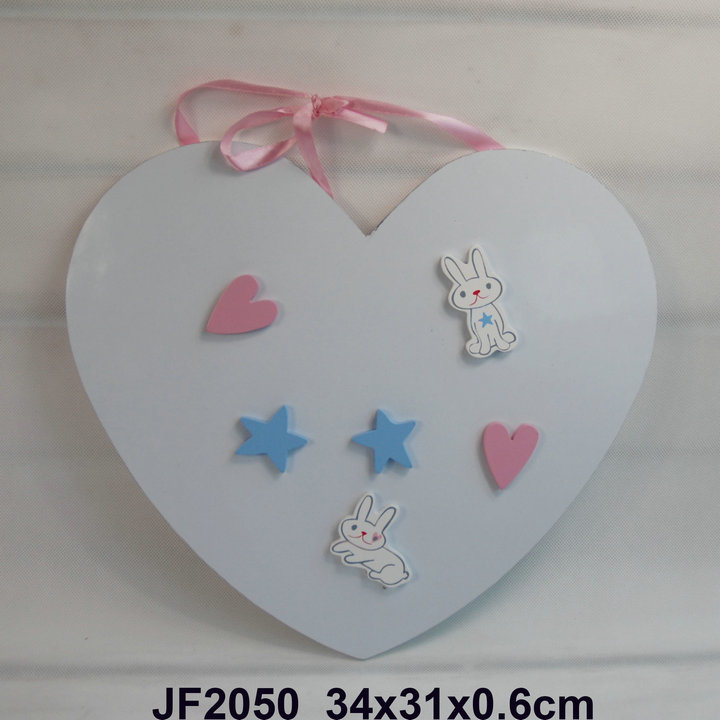 Wooden Heart-Shaped Memoboard with Magnet for Kids