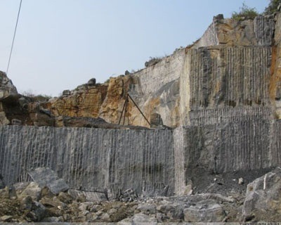 Nero Marquina Quarry Marble