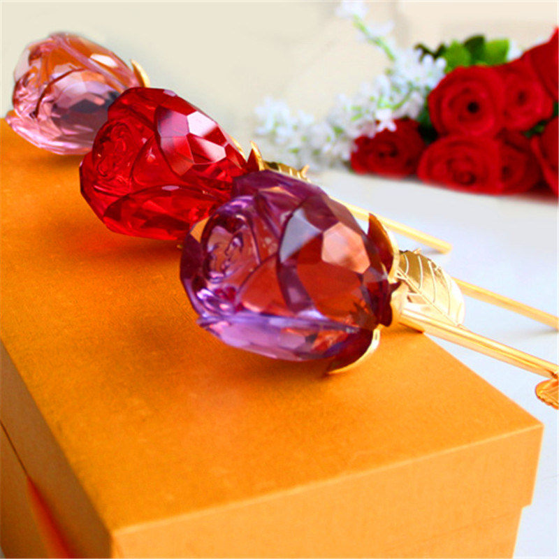 Beautiful Crystal Rose for Valentine's Day Gift or Souvenir