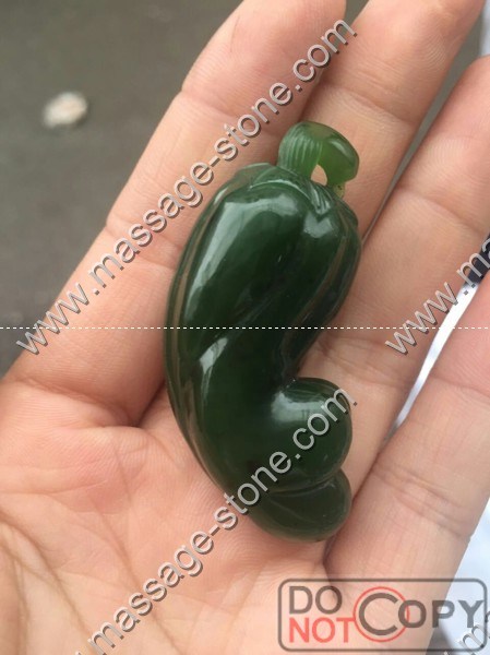 Green Nephrite Jade Pendant for Fashion Decoration
