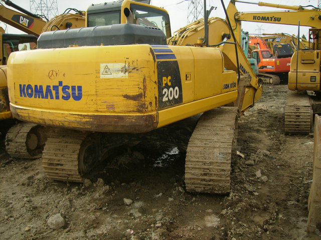 Komatsu PC200-8 Crawler Excavator