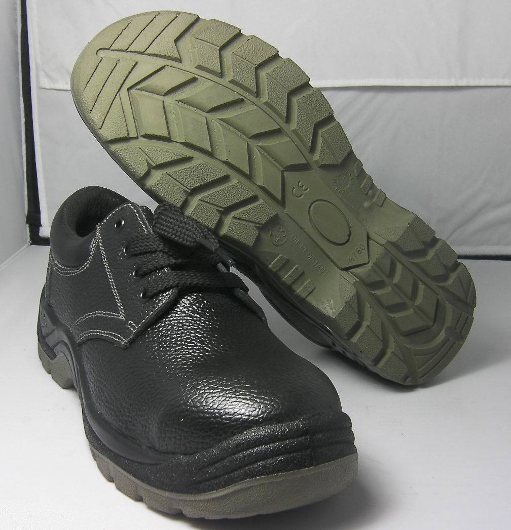 Grey and Black Dual Density PU Injection Sole Low Cut Safety Shoe Rh105