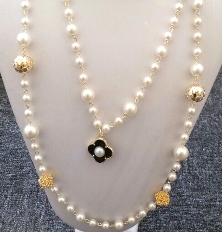 Ladies' New Style Pearl Necklace (NL035)