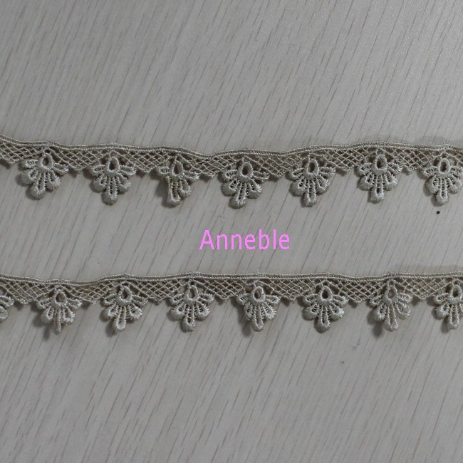 Good Quality Lady's Small Flower Chemical Lace for Dress