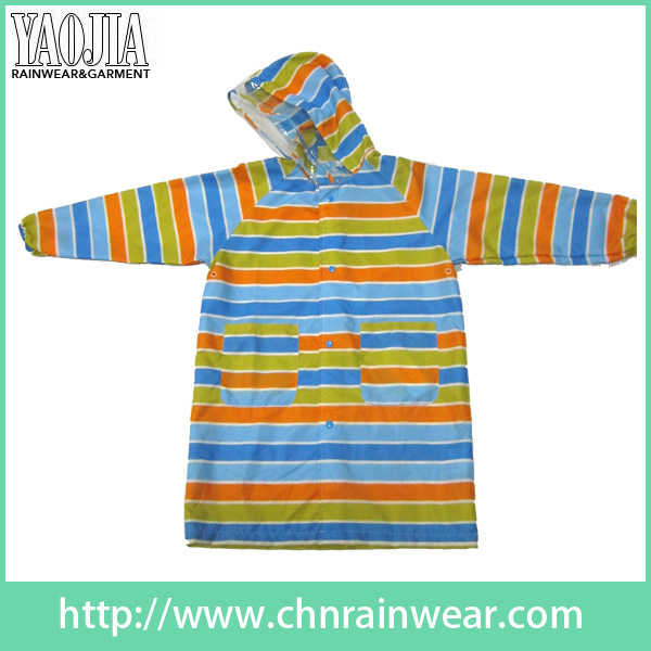 Promotional New Design Lightweight Rainbow Color PVC Raincoat for Walking