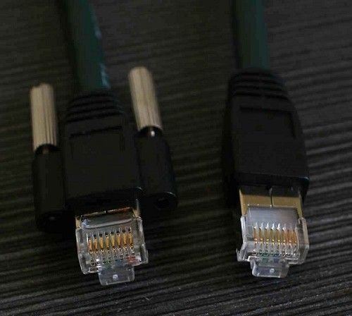 Custom Gige CAT6 S/STP 1X Screw Lock Horizontal Gigabit Ethernet Cable 3 M