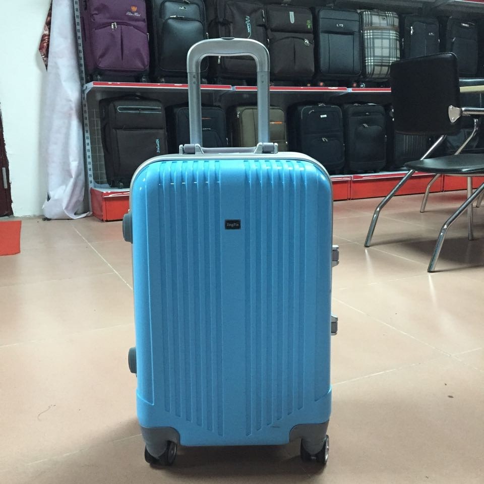 2015new Design, Strong Quality Aluminum Frame PP Luggage (XHPP004)