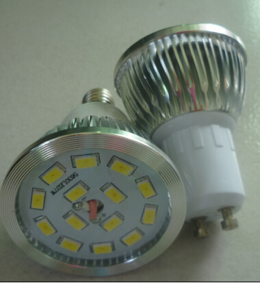 LED SMD Spotlight 600lm GU10
