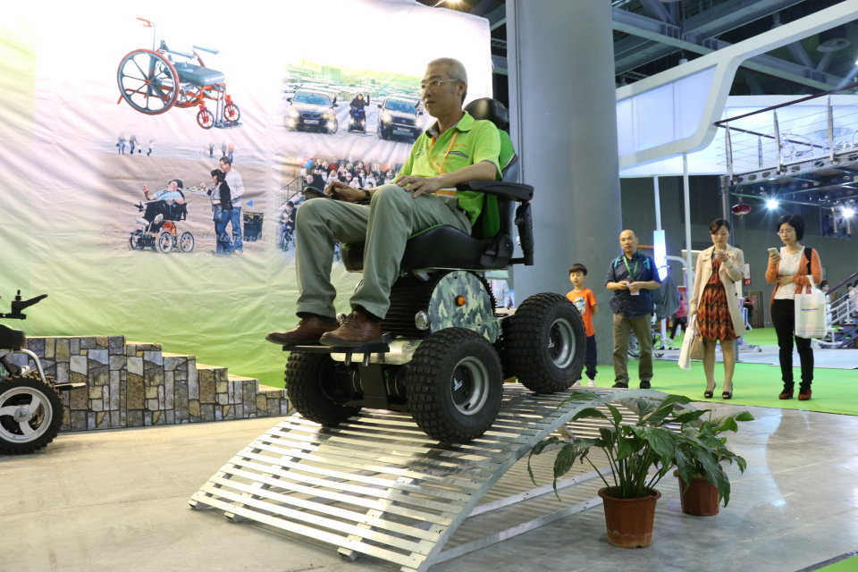 Observer Electric Beach Wheelchairs