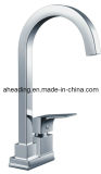 New Hot Single Handle Kitchen Faucet (SW-5568)