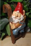 2014 Hot Sell Polyresin/Resin Gnome Fingurine for Garden Decoration