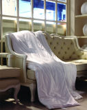 Luxurious White Silk Comfortable Quilt Bedding Set