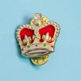 Custom Gold Plated Soft Enamel Crown Pin Badge