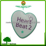 Fast Delivery Heart Shape Pin Badge Custom Design Badges