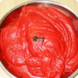 Whole Peedled Tomato Paste in Tin