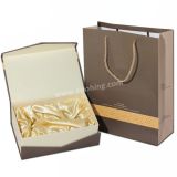 Fashion Special Paper Packaging Box with Silk Padding