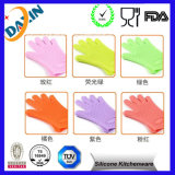 China Kitchen Cooking Oven Silicone Heat Resistant BBQ Gloves
