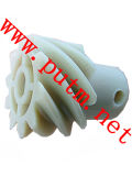 PA66 Nylon Plastic Helical Spiral Pinion Gear