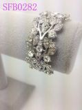 Fashion Jewelry Leaf Shape with Crystal Bangle Jewelry (SFEA0282)