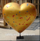 Fiberglass Heart Shape Sculpture for Valentine's Day FRP Heart Statue