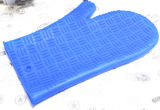 2014 New Design Factory Price Silicone Oven Mittes
