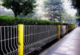 Supply a Large Number of High-Quality Triangular Bending Fence Netting