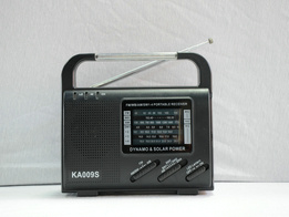 Dynamo Solar Radio with LED Light and Speaker