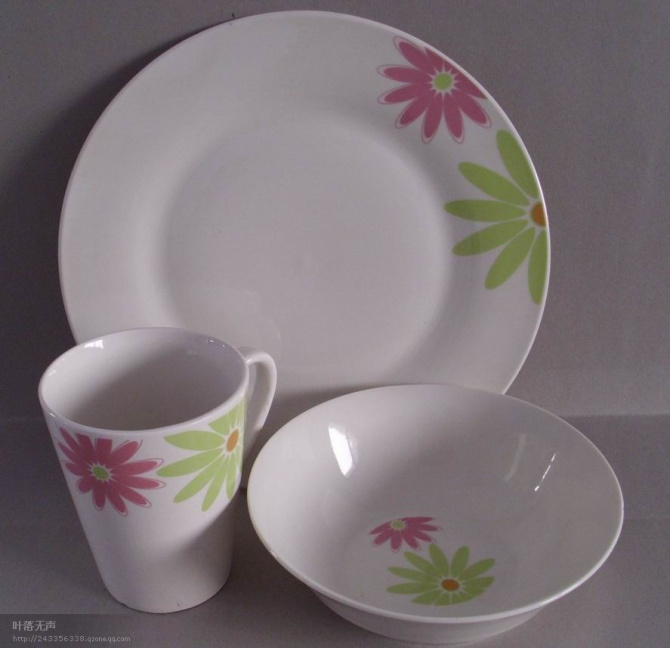 Dinnerware