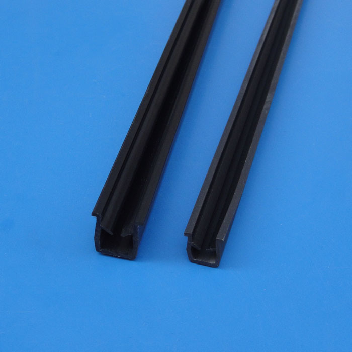 U-Shape Sealing Strip with 8mm Slot Black Color Cover Profile