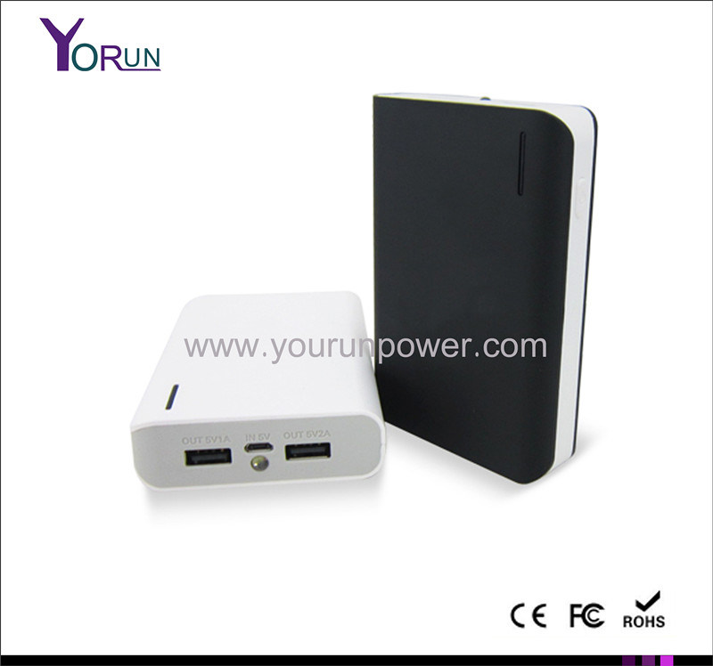 Easy Take Recharger Power Bank 8800mAh for iPad/Smartphone (YR088)