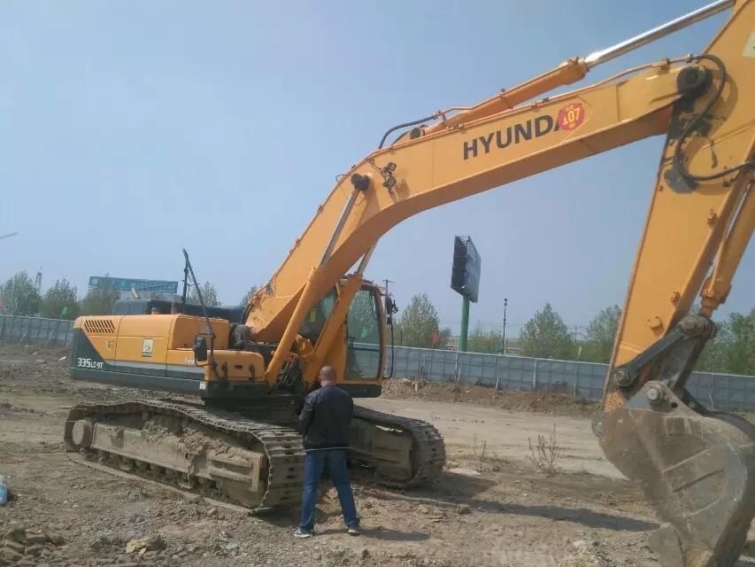 Used Hyundai 335-9t Excavator