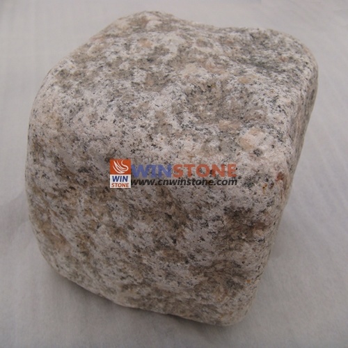 China Cheap Pink Granite Tumbled Cube Stone