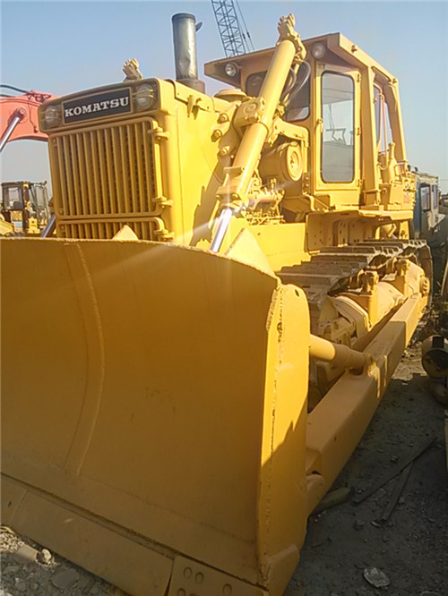 Used Crawler Bulldozer/Komatsu Dozer with Rippers (D155A-1)