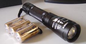 CREE LED Flashlight with Zoomable