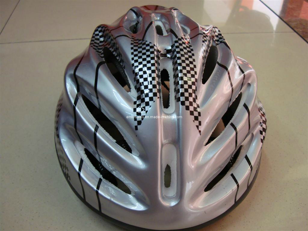 Skate Helmet Can with Different Design