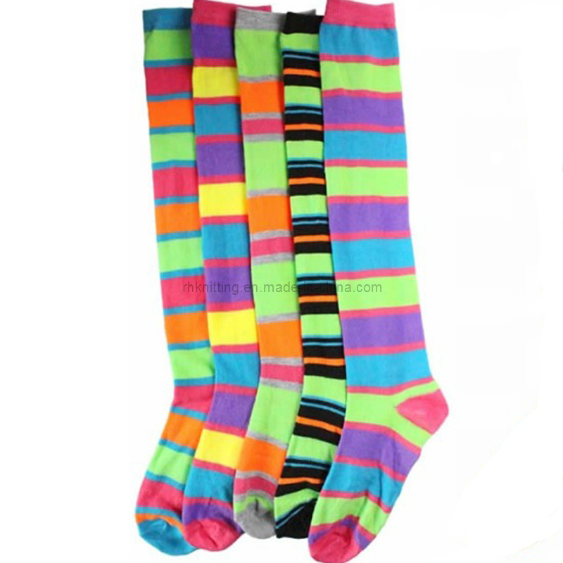Fashion Striped Women Knee High Socks/Stockings Ws-79