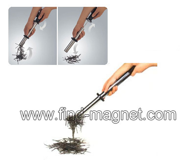Pull and Push Magnetic Attractor