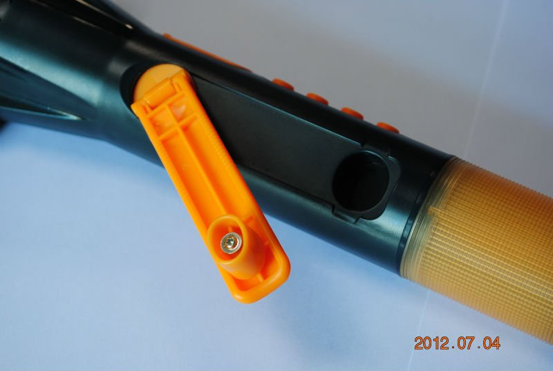 Portable Radio Used for Car LED Multifunctional Emergency Light Safety Hammer