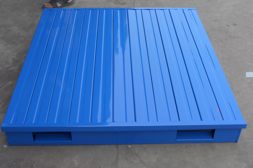 Metal Storage Pallet with Full Board