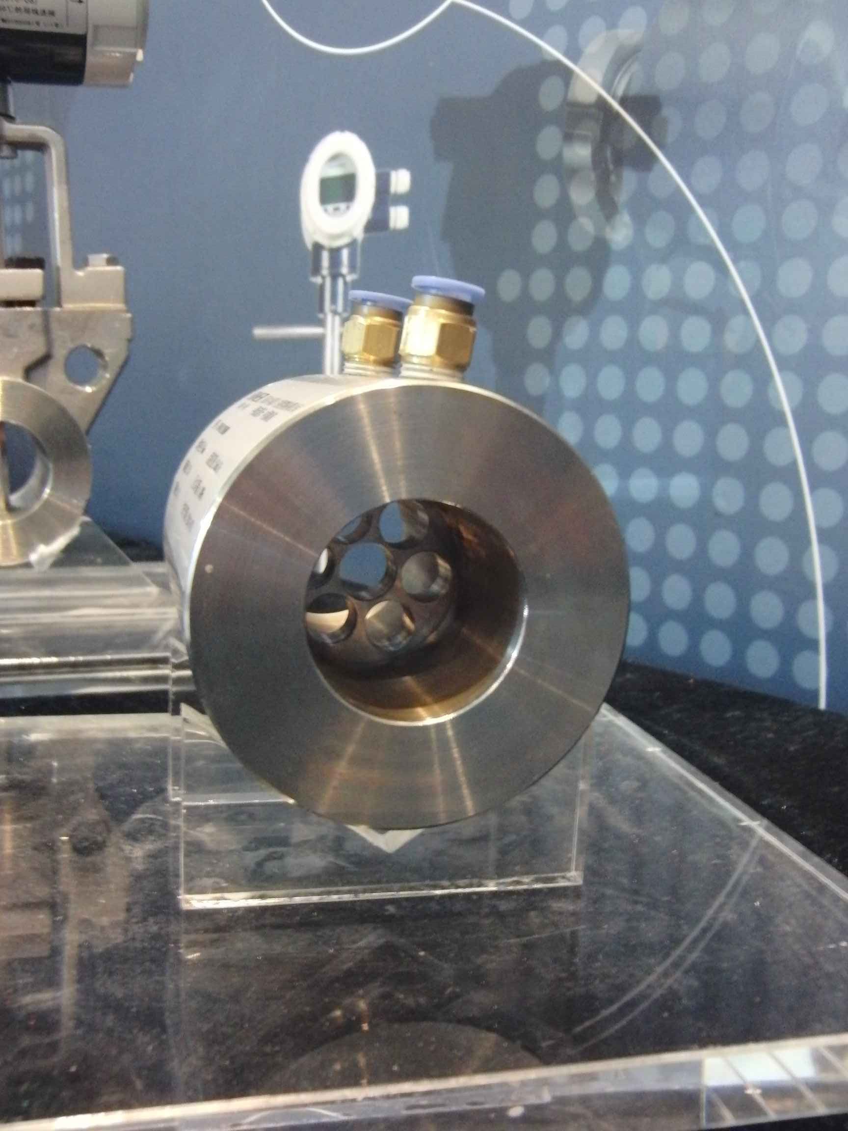 Multi-Orifice Balanced Flow Meter