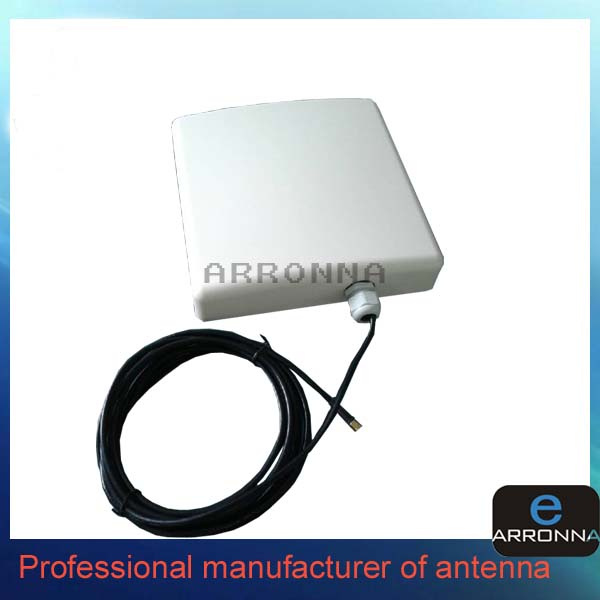 China Factory-698-2700MHz 10dBi 4G Lte Panel Vertical Polarization Antenna