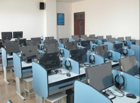 Language Lab Software System Hy-610